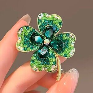 GOOD LUCK BROOCH